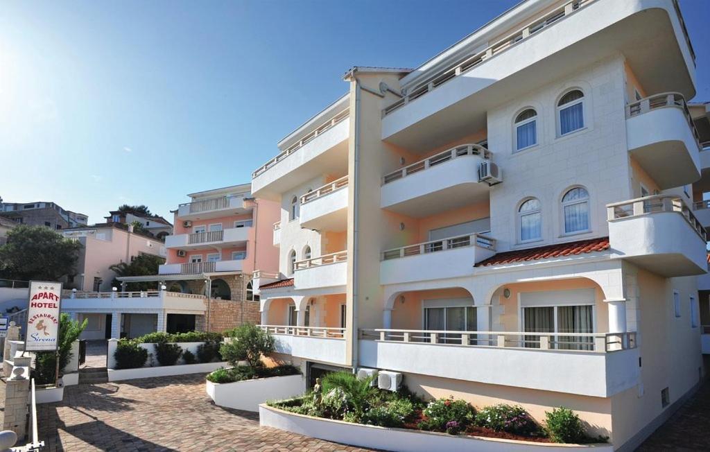 Sea View Apartments Sirena Округ-Горній Екстер'єр фото