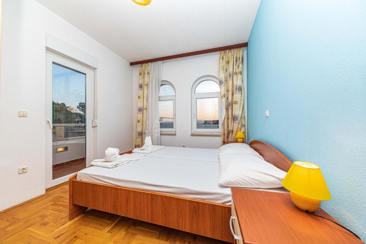 Sea View Apartments Sirena Округ-Горній Екстер'єр фото