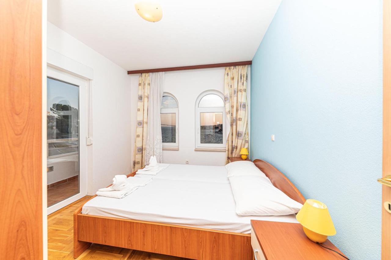 Sea View Apartments Sirena Округ-Горній Екстер'єр фото