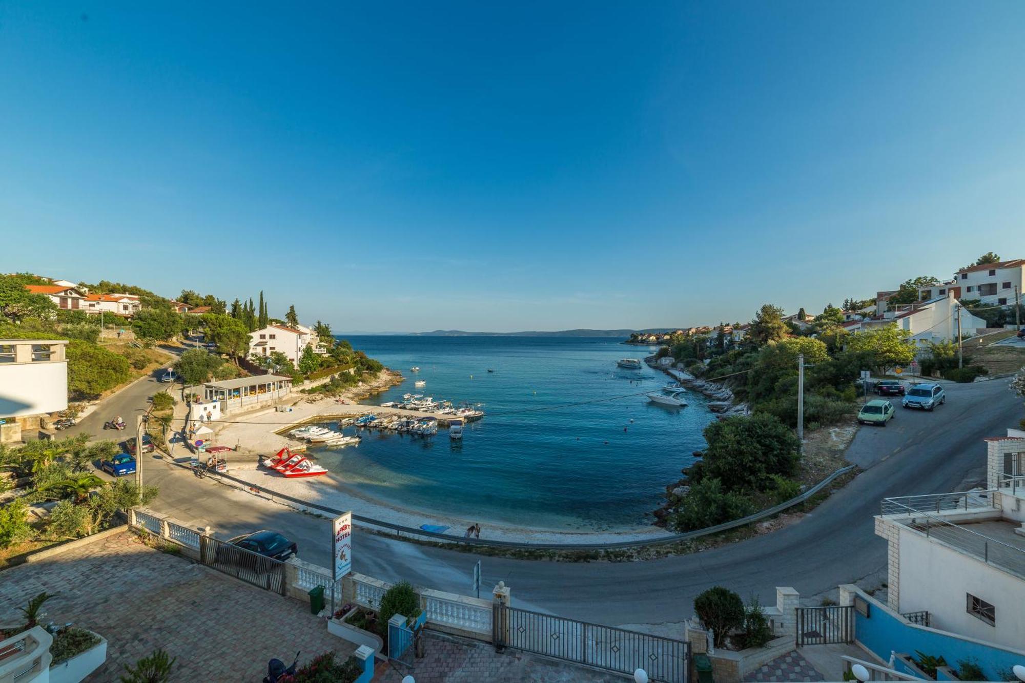 Sea View Apartments Sirena Округ-Горній Екстер'єр фото